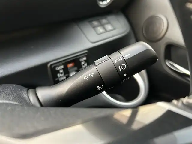 トヨタ シエンタ ファンベースG 岡山県 2019(平31)年 3.6万km パール 純正ナビ/全方位カメラ/モデリスタエアロ/両側電動スライドドア/純正アルミホイール/プッシュスタート/ドアバイザー/ＥＴＣ/ドライブレコーダー