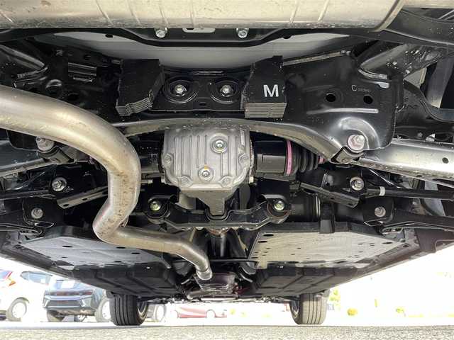 スバル クロストレック リミテッド 秋田県 2023(令5)年 0.4万km クリスタルホワイトP 登録時走行距離3326km/インフォメーションディスプレイ/フルセグテレビ/バックカメラ/衝突軽減ブレーキ/追従クルーズコントロール/ドライブレコーダー/アイドリングストップ/ウィンカーミラー/追従クルーズコントロール/ドアバイザー/パドルシフト/ステアリングヒーター/シートヒーター/メモリーシート/プッシュスタート/スマートキー/純正フロアマット/ETC/純正アルミホイール
