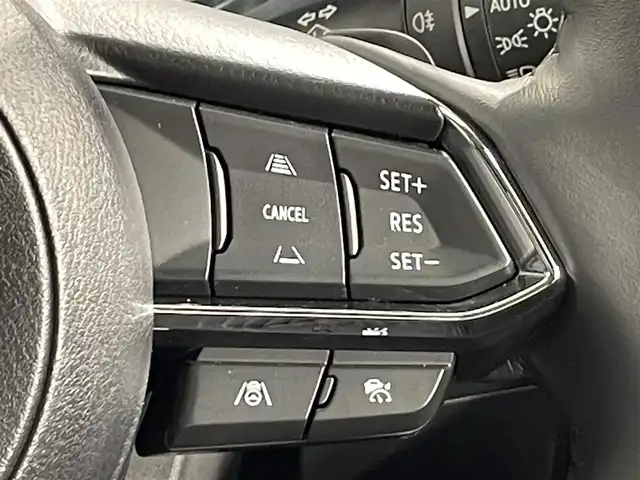 マツダ ＣＸ－５ XD フィールドジャーニー 愛知県 2022(令4)年 2.4万km ポリメタルグレーM マツダコネクトナビ/(フルセグ/BT/USB/スマートホン連携)/アラウンドビューモニター/BOSEサウンド/アイアクティブセンス＝＝＝＝＝＝＝＝＝/レーダークルーズコントロール/車間制御システム/車間認知支援システム/衝突軽減防止/レーンキープアシストシステム/ブラインドスポットモニター/ドライバーアテンションアラート/スマートブレーキサポート/パーキングセンサー/速度＆標識認識/＝＝＝＝＝＝＝＝＝＝＝＝＝＝＝＝＝＝/ドライブレコーダー前後/ETC/シートヒーター/ステアリングヒーター/革巻きステアリング/ステアリングスイッチ/ドライブセレクト/オートホールド/パドルシフト/MTモード付AT/アイドリングストップ/ヘッドアップディスプレイ/プッシュスタート＆スマートキ/ウインカー付き電動格納ミラー/LEDヘッドライト/フォグランプ/純正フロアマット/純正17インチAW