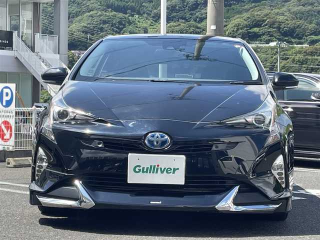 トヨタ プリウス A プレミアム　ツーリングセレ 長崎県 2018(平30)年 8.2万km アティチュードブラックマイカ 純正SDナビ（フルセグ、CD/AM/FM/BTオーディオ）/バックカメラ/ステアリングリモコン/プッシュスタート/クルーズコントロール/横滑り防止装置/レーンキープアシスト/モデリスタエアロ/BBSホイール/D席パワーシート/ビルトインETC/シートヒーター（DN席）/オートライト/オートハイビーム/センターコンソール/取扱説明書/保証書