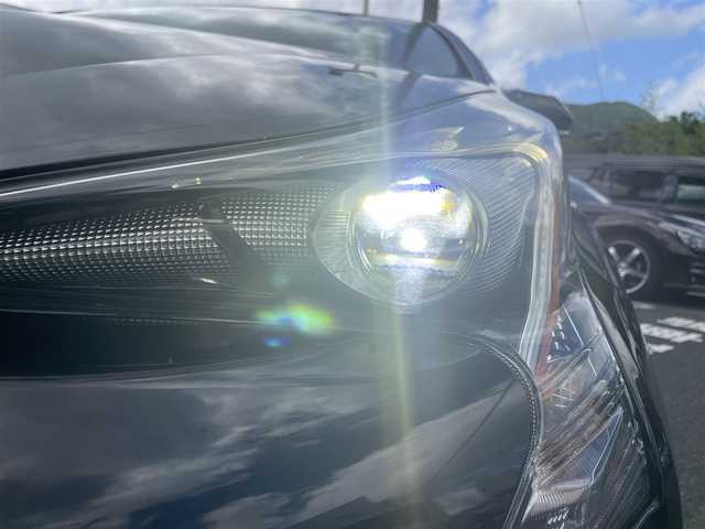 トヨタ プリウス A プレミアム　ツーリングセレ 長崎県 2018(平30)年 8.2万km アティチュードブラックマイカ 純正SDナビ（フルセグ、CD/AM/FM/BTオーディオ）/バックカメラ/ステアリングリモコン/プッシュスタート/クルーズコントロール/横滑り防止装置/レーンキープアシスト/モデリスタエアロ/BBSホイール/D席パワーシート/ビルトインETC/シートヒーター（DN席）/オートライト/オートハイビーム/センターコンソール/取扱説明書/保証書
