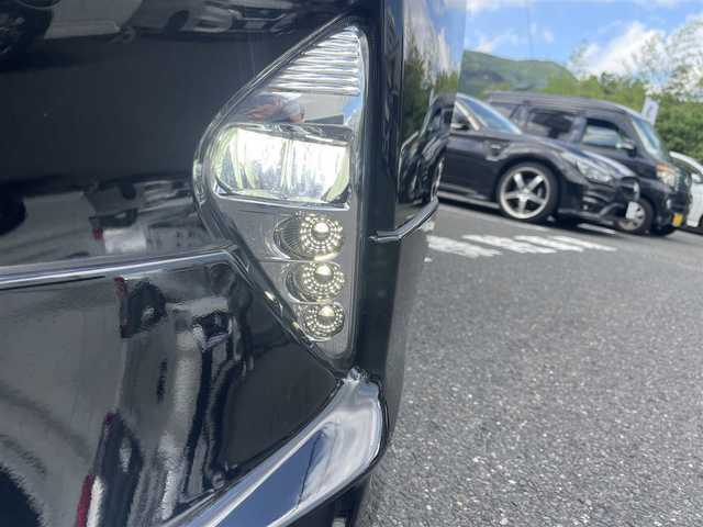 トヨタ プリウス A プレミアム　ツーリングセレ 長崎県 2018(平30)年 8.2万km アティチュードブラックマイカ 純正SDナビ（フルセグ、CD/AM/FM/BTオーディオ）/バックカメラ/ステアリングリモコン/プッシュスタート/クルーズコントロール/横滑り防止装置/レーンキープアシスト/モデリスタエアロ/BBSホイール/D席パワーシート/ビルトインETC/シートヒーター（DN席）/オートライト/オートハイビーム/センターコンソール/取扱説明書/保証書