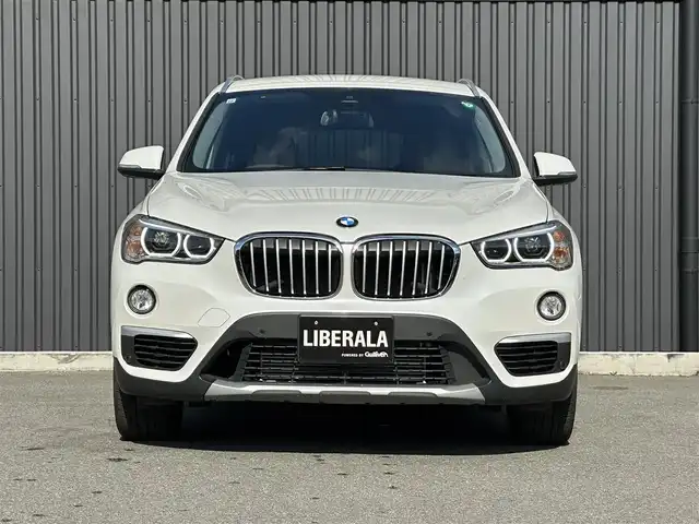 ＢＭＷ Ｘ１ xDrive 18d xライン 福島県 2017(平29)年 4.7万km ミネラルホワイト コンフォート・パッケージ/● オートマチック・テールゲート・オペレーション（オープン／クローズ）/● スライディング・リヤ・シート（リヤ・シート・バックレスト角度調節機能付）/● 電動フロント・シート（運転席&助手席、運転席メモリー機能付）/ハイライン・パッケージ/● パーフォレーテッド・ダコタ・モカレザー・シート/● フロント・シート・ヒーティング/● ファイン・ウッド・オーク・グレイン・マット・インテリア・トリム／パール・クローム・ハイライト/純正HDDナビ/バックカメラ/コーナーセンサー/LEDオートライト/ミラーETC/アンビエントライト/Yスポーク・スタイリング579 18インチアロイ・ホイール/社外17AW冬タイヤ積込