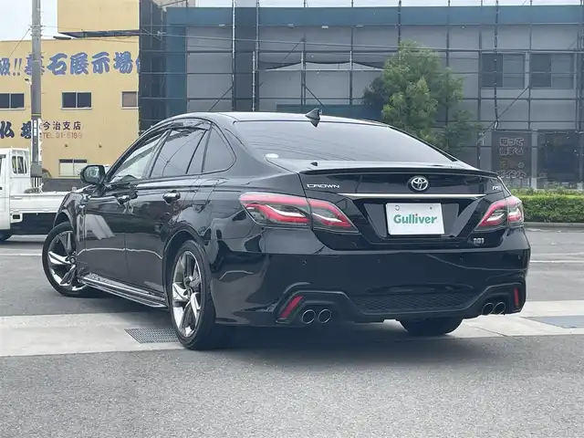 トヨタ クラウン ハイブリッド RS アドバンス 愛媛県 2019(令1)年 6.5万km ブラック プッシュスタート/純正メーカーナビ（AM/FM/DISC/SD/Bluetooth/フルセグTV）/バックカメラ/ETC２．０/クルーズコントロール/パワーシート/ハーフレザーシート/純正アルミホイール/オートライト/オートマチックハイビーム/横滑り防止装置/レーンキープアシスト/コーナーセンサー