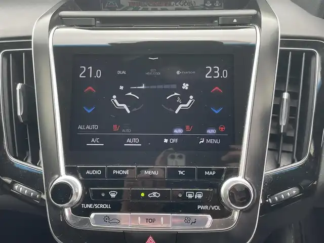 トヨタ クラウン ハイブリッド RS アドバンス 愛媛県 2019(令1)年 6.5万km ブラック プッシュスタート/純正メーカーナビ（AM/FM/DISC/SD/Bluetooth/フルセグTV）/バックカメラ/ETC２．０/クルーズコントロール/パワーシート/ハーフレザーシート/純正アルミホイール/オートライト/オートマチックハイビーム/横滑り防止装置/レーンキープアシスト/コーナーセンサー