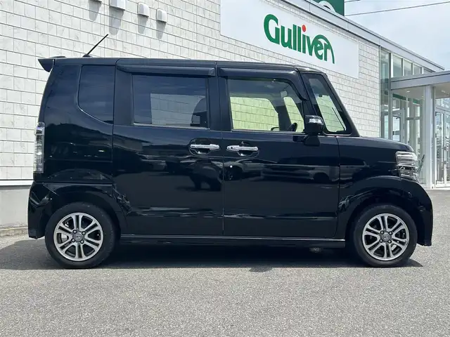 ホンダ Ｎ ＢＯＸ カスタム SSパッケージ 山形県 2015(平27)年 7.3万km スマートブラック ４WD/純正メモリーナビ/フルセグTV/FM/AM/iPod/DVD/Bluetooth/バックカメラ/横滑り防止装置/シートヒーター/両側パワースライド/デイズチャージライト/フォグランプ/AUTOライト/純正バイザ/純正マット/リモコンキー/ダブルエアバック