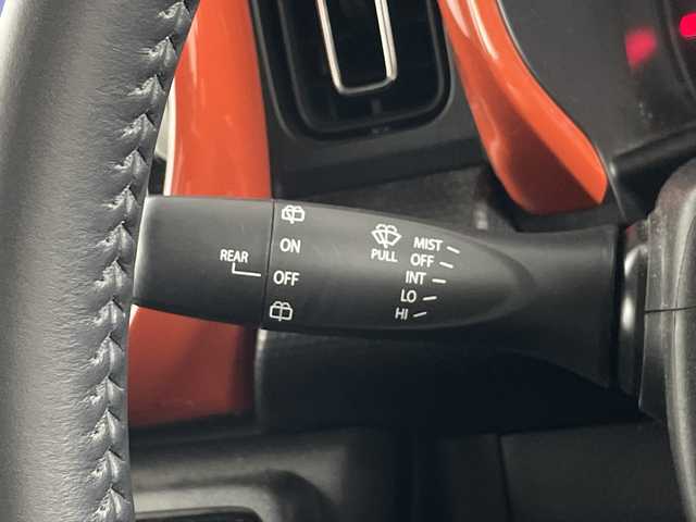 スズキ ハスラー HYBRID X 愛知県 2020(令2)年 5.9万km バーミリオンオレンジ/ガンメタリック2トーン 8インチナビ/（AM/FM/フルセグ/BT/CD/DVD）/バックカメラ/スズキセーフティサポート/・衝突軽減ブレーキ/・クリアランスソナー/・レーンキープアシスト/前方ドライブレコーダー/ETC/シートヒーター/純正15インチアルミホイール/スマートキー/スペアキー有/LEDヘッドライト/フロントフォグライト/革巻きステアリング/ドアバイザー/電動格納ミラー/横滑り防止装置