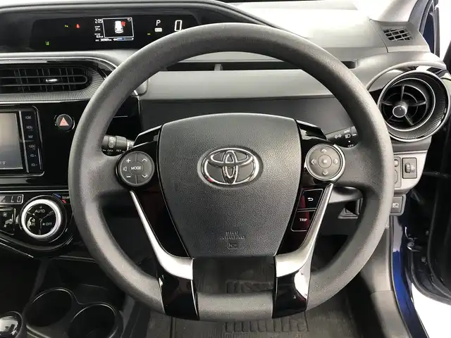 トヨタ アクア S スタイルブラック 愛知県 2020(令2)年 3.7万km ダークブルーマイカ 純正7インチナビ/Bluetooth/フルセグTV/バックカメラ/トヨタセーフティセンス/衝突被害軽減システム/コーナーセンサー/レーンキープアシスト/横滑り防止装置/オートライト/ドライブレコーダー/ETC/純正AW/社外フロアマット/プッシュスタート/スマートキー/スペアキー