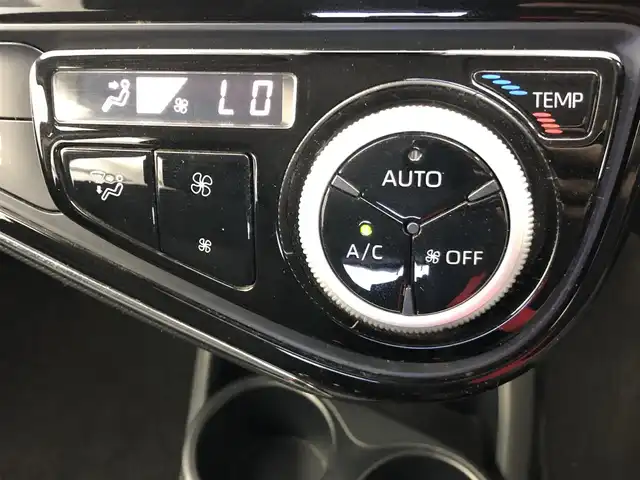 トヨタ アクア S スタイルブラック 愛知県 2020(令2)年 3.7万km ダークブルーマイカ 純正7インチナビ/Bluetooth/フルセグTV/バックカメラ/トヨタセーフティセンス/衝突被害軽減システム/コーナーセンサー/レーンキープアシスト/横滑り防止装置/オートライト/ドライブレコーダー/ETC/純正AW/社外フロアマット/プッシュスタート/スマートキー/スペアキー