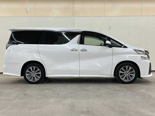 トヨタ ヴェルファイア 2.5Z Aエディデョン ゴールデンアイズ 道央・札幌 2016(平28)年 6.2万km ホワイトパールクリスタルシャイン /4WD//寒冷地仕様//LEDヘッドランプ//オートライト//ワンオーナー//純正メモリナビ//純正フルセグテレビ//純正フロアマット//バックカメラ//アイドリングストップ//フリップダウンモニター//クルーズコントロール//ドアバイザー//プッシュスタート//両側パワースライドドア//パワーバックドア//ETC