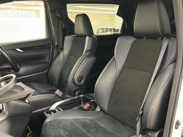 トヨタ ヴェルファイア 2.5Z Aエディデョン ゴールデンアイズ 道央・札幌 2016(平28)年 6.2万km ホワイトパールクリスタルシャイン /4WD//寒冷地仕様//LEDヘッドランプ//オートライト//ワンオーナー//純正メモリナビ//純正フルセグテレビ//純正フロアマット//バックカメラ//アイドリングストップ//フリップダウンモニター//クルーズコントロール//ドアバイザー//プッシュスタート//両側パワースライドドア//パワーバックドア//ETC