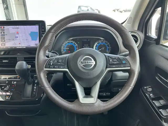 日産 デイズ HWS X プロパイロットED 静岡県 2020(令2)年 5.7万km ホワイトパール エマージェンシーブレーキ/・車線逸脱警報/・車線逸脱防止支援/・ソナー/プロパイロット/純正９型ＳＤナビ/フルセグＴＶ/ＤＶＤ再/ＢＴオーディオ/ＭＯＰプレミアムグラデーションインテリア/全周囲/ドラレコ/ＥＴＣ/ＬＥＤヘッドライト/フォグランプ/純正１５ＡＷ