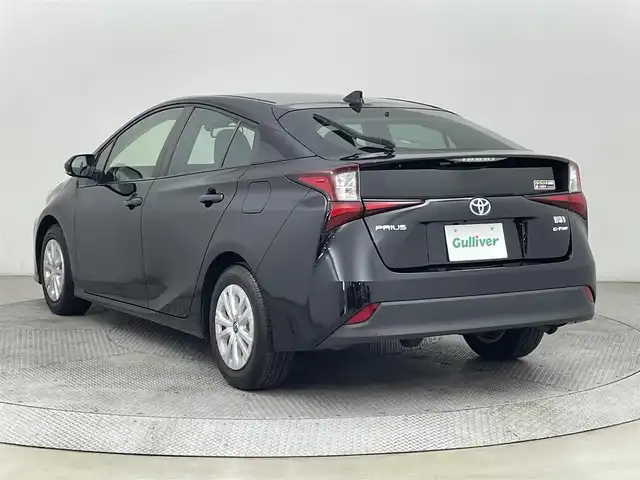トヨタ プリウス SセーフティプラスⅡ 道央・札幌 2022(令4)年 4万km アティチュードブラックマイカ ・４WD/・純正ディスプレイナビ/　BT/USB/miracast/・バックカメラ/・ビルトインETC2.0/・前方ドライブレコーダー/・トヨタセーフティセンス/・PCS/・LTA/・RSA/・RCTA/・BSM/・nanoe/・レーダークルーズコントロール/・クリアランスソナー/・オートハイビーム/・LEDヘッドライト/・オートライト/・プッシュスタート/・スマートキー/・純正フロアマット