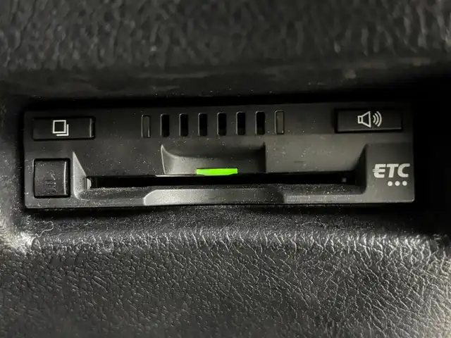 トヨタ シエンタ ファンベースG 福岡県 2018(平30)年 10.7万km ホワイトパールクリスタルシャイン モデリスタエアロ　/純正ナビ　/バックカメラ　/両側パワースライドドア　/デジタルルームミラー　/ビルトインＥＴＣ　/ドライブレコーダー　/衝突軽減被害システム　/レーンキープ　/シートヒーター　/ステアリングヒーター