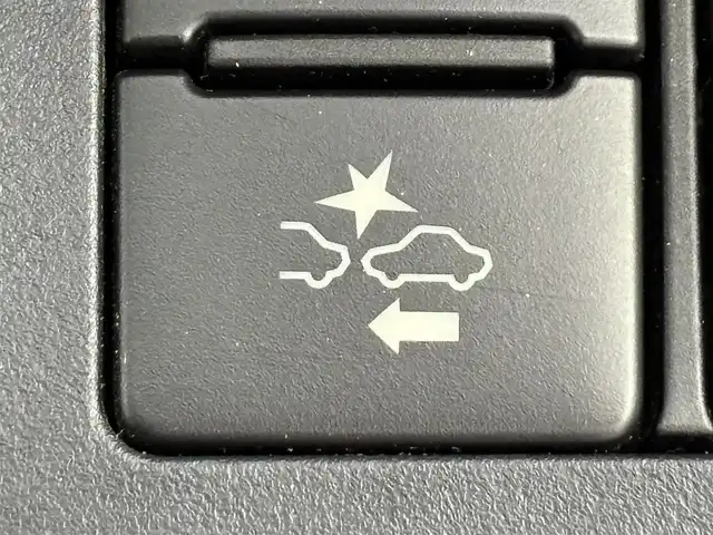 トヨタ シエンタ ファンベースG 福岡県 2018(平30)年 10.7万km ホワイトパールクリスタルシャイン モデリスタエアロ　/純正ナビ　/バックカメラ　/両側パワースライドドア　/デジタルルームミラー　/ビルトインＥＴＣ　/ドライブレコーダー　/衝突軽減被害システム　/レーンキープ　/シートヒーター　/ステアリングヒーター