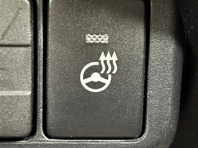 トヨタ シエンタ ファンベースG 福岡県 2018(平30)年 10.7万km ホワイトパールクリスタルシャイン モデリスタエアロ　/純正ナビ　/バックカメラ　/両側パワースライドドア　/デジタルルームミラー　/ビルトインＥＴＣ　/ドライブレコーダー　/衝突軽減被害システム　/レーンキープ　/シートヒーター　/ステアリングヒーター