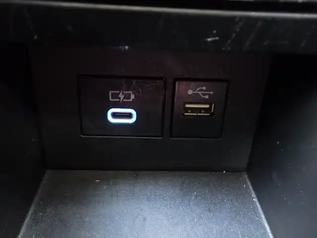 トヨタ アクア Z 千葉県 2023(令5)年 6.2万km ベージュⅡ 185/65R15/アドバンスドパーク/Toyota Safety Sense/・プリクラッシュセーフティ/・レーンディパーチャーアラート/・オートハイビーム/・レーダークルーズコントロール/・ブラインドスポットモニター/・RCTA（リヤクロストラフィックアラート）/ヘッドアップディスプレイ/純正コネクティッドナビ/地デジTV/【Bluetooth接続】/パノラミックビューモニター/運転席パワーシート/前席シートヒーター/ハーフレザーシート/革巻きステアリング/ステアリングスイッチ/ETC/LEDヘッドライト/LEDフォグライト/ウインカーミラー/クリアランスソナー/純正15インチアルミホイル/サイド/カーテンエアバッグ/スマートキー