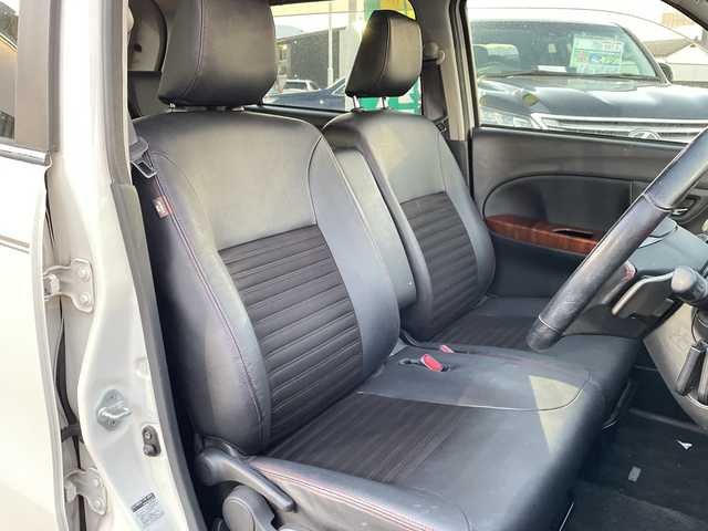 ダイハツ キャスト スポーツ SAⅡ 長野県 2017(平29)年 9.5万km パールホワイトⅢ ４ＷＤ/純正オーディオ CUK-W66D/　CD/USB/AUX/ＥＴＣ/本革巻ステアリング/パドルシフト/シートヒーター（Ｄ＋Ｎ席）/ハーフレザー/コーナーセンサー/純正フロアマット/プッシュスタート/アイドリングストップ/オートライト/ＬＥＤヘッドライト/純正アルミホイール/フォグランプ/ドアバイザー/スマートキー/スペアキー×１/ダブルサイドエアバッグ/横滑り防止機能/盗難防止機能