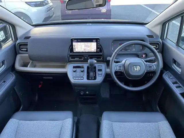ホンダ フリード ハイブリット e:HEV AIR EX 東京都 2025(令7)年 0.1千km パール 登録済未使用車　/純正9型メモリナビフルセグ/BluetoothAudio/USB/AppleCarPlay/AndroidAuto/両パワ－スライドドア　/リアサーキュレーター/ＬＥＤヘッドライト　/ホンダセンシング　/オートハイビーム　/歩行者事故低減ステアリング　/アダプティブクルーズコントロール　/パーキングセンサ-/ブラインドスポットモニター/衝突軽減ブレーキ/誤発進抑制機能/近距離衝突軽減ブレーキ/路外逸脱抑制機能/プッシュエンジンスタート/保証書＆取説/Wエアバック＆ABS