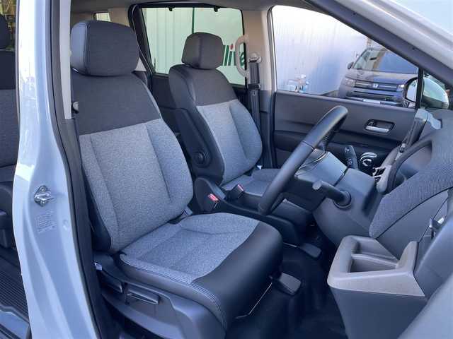 ホンダ フリード ハイブリット e:HEV AIR EX 東京都 2025(令7)年 0.1千km パール 登録済未使用車　/純正9型メモリナビフルセグ/BluetoothAudio/USB/AppleCarPlay/AndroidAuto/両パワ－スライドドア　/リアサーキュレーター/ＬＥＤヘッドライト　/ホンダセンシング　/オートハイビーム　/歩行者事故低減ステアリング　/アダプティブクルーズコントロール　/パーキングセンサ-/ブラインドスポットモニター/衝突軽減ブレーキ/誤発進抑制機能/近距離衝突軽減ブレーキ/路外逸脱抑制機能/プッシュエンジンスタート/保証書＆取説/Wエアバック＆ABS