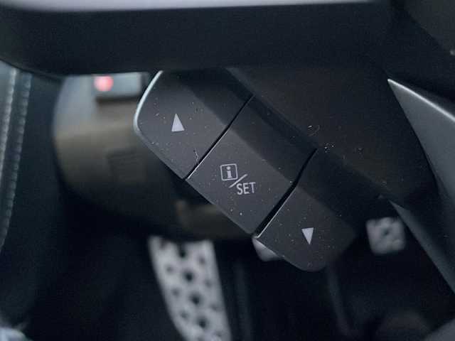 スバル インプレッサ スポーツ 2．0i－S アイサイト 富山県 2018(平30)年 5.5万km クォーツブルーP 禁煙車/４ＷＤ/STiリップスポイラー/純正メモリナビ/（DVD/Bluetooth/フルセグTV/USB/ipod/Carplay)/アイサイト/プッシュスタート/スマートキー×２/デイライト/ＥＴＣ/パドルシフト/ＬＥＤヘッドライト/純正フロアマット/純正アルミホイール/オートブレーキホールド/フォグランプ