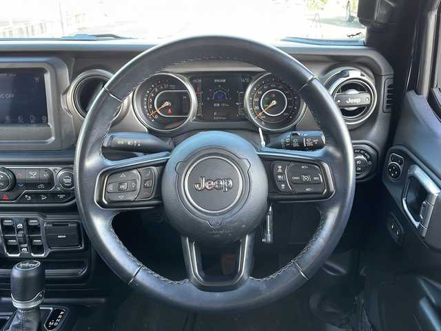 クライスラー・ジープ ジープ ラングラー アンリミテッド ウィリス 山口県 2020(令2)年 3.4万km ブラック 4WD/7インチタッチパネルモニター/・AM/FM/Bluetooth/USB/AUX/バック/サイドカメラ/ETC/前後ドライブレコーダー/純正ラバーフロアマット/17インチ純正アルミホイール/スマートキー・スペアキー有/プッシュアップスタート/フロントリアフォグランプ/オートライト/ヒルスタートアシスト/ヒルディセントコントロール/横滑り防止装置/アダプティブクルーズコントロール/衝突被害軽減システム/リアパークアシスト/取扱説明書/保証書/記録簿