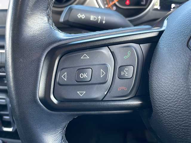 クライスラー・ジープ ジープ ラングラー アンリミテッド ウィリス 山口県 2020(令2)年 3.4万km ブラック 4WD/7インチタッチパネルモニター/・AM/FM/Bluetooth/USB/AUX/バック/サイドカメラ/ETC/前後ドライブレコーダー/純正ラバーフロアマット/17インチ純正アルミホイール/スマートキー・スペアキー有/プッシュアップスタート/フロントリアフォグランプ/オートライト/ヒルスタートアシスト/ヒルディセントコントロール/横滑り防止装置/アダプティブクルーズコントロール/衝突被害軽減システム/リアパークアシスト/取扱説明書/保証書/記録簿