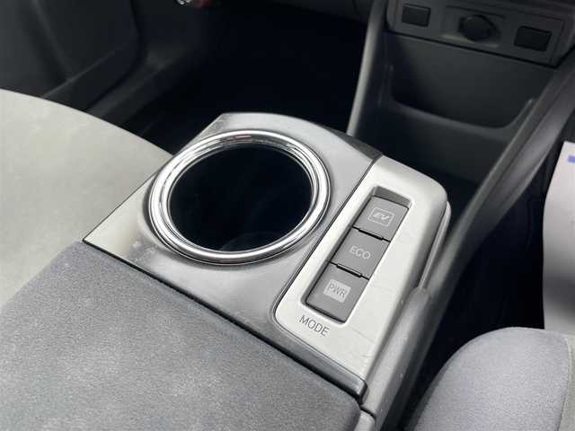 トヨタ プリウス α S ツーリングセレクション 鳥取県 2012(平24)年 9.8万km ブラック (株)IDOMが運営する【じしゃロン鳥取店】の自社ローン専用車両になります。こちらは現金またはオートローンご利用時の価格です。自社ローンご希望の方は別途その旨お申付け下さい/純正8インチナビ（NHZN-X62G）/・フルセグ/CD/DVD/BT/バックカメラ/LEDヘッドライト/オートライト/純正フォグランプ/革巻きステアリング/純正17インチAW/ビルトインETC/W/S/カーテンエアバック/スマートキー/プッシュスタート