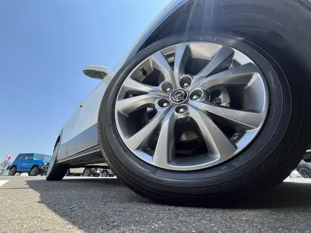 マツダ ＣＸ－３０ XD Lパッケージ 香川県 2019(令1)年 6万km スノーフレイクホワイトパールマイカ 登録時走行距離：59623km/純正ディスプレイオーディオ/　CD DVD BT フルセグTV/全方位カメラ/BOSEプレミアムサウンド/衝突被害軽減装置/レーンキープアシスト/レーダークルーズコントロール/クリアランスソナー/ブラインドスポットモニター/ヘッドアップディスプレイ/LEDヘッドライト/オートライト/オートハイビーム/ブラックレザーシート/シートヒーター/パワーシート/シートメモリ/電子パーキングブレーキ/ETC/革巻ステアリング/ステアリングリモコン/ステアリングヒーター/パドルシフト/MTモード付AT/アイドリングストップ/横滑り防止装置/プッシュスタート/スマートキー