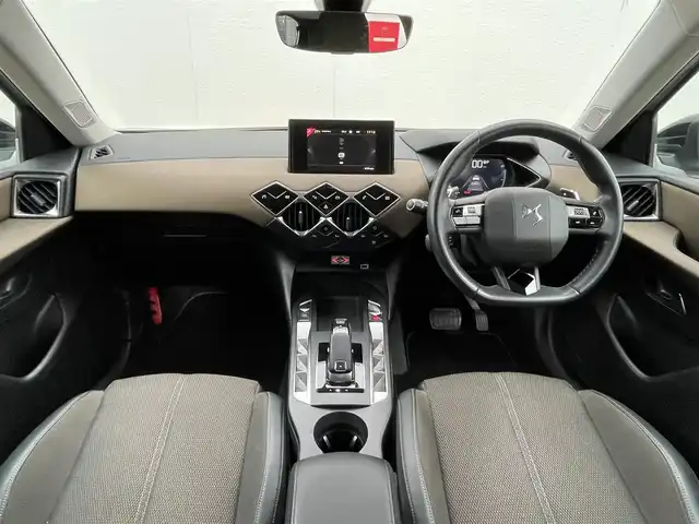 ＤＳオートモビル ＤＳ３ クロスバック ソーシック 東京都 2020(令2)年 4.6万km シルバー ディスプレイオーディオ/Apple Car play/Android Auto/ミラーリンク/バックカメラ/アダプティブLED/DRIVEモード/オートライト/Wチャージ/ブラインドスポット/レーンキープアシスト