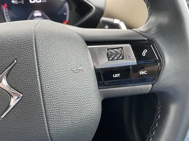 ＤＳオートモビル ＤＳ３ クロスバック ソーシック 東京都 2020(令2)年 4.6万km シルバー ディスプレイオーディオ/Apple Car play/Android Auto/ミラーリンク/バックカメラ/アダプティブLED/DRIVEモード/オートライト/Wチャージ/ブラインドスポット/レーンキープアシスト