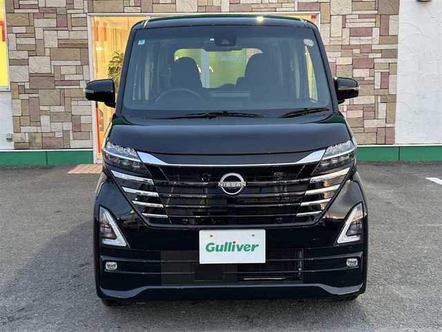 日産 ルークス ハイウェイスター X 徳島県 2024(令6)年 0.5万km ブラック 純正ワイドナビ/（BT/フルセグTV）/全方位カメラ/ETC/前方ドライブレコーダー/両側パワースライドドア/LEDヘッドライト/フォグランプ/オートハイビーム/革巻きステアリング/ステアリングスイッチ/プッシュスタート/スマートキー/スペアキー1本/純正14インチアルミホイール