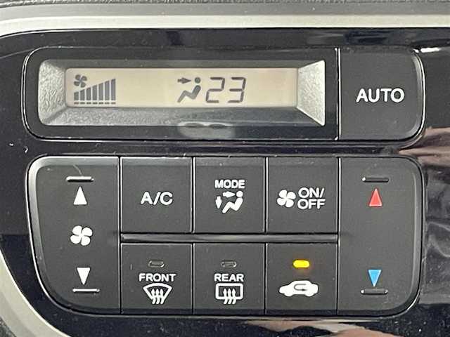 ホンダ Ｎ ＢＯＸ カスタム ターボ SSパッケージ 東京都 2013(平25)年 6.4万km プレミアムホワイトパール 登録時走行距離63972km/社外ナビ/フルセグTV/AM/FM/CD/DVD/BT/バックカメラ/両側パワースライドドア/ETC/クルーズコントロール/オートライト/HIDライト/フォグランプ/社外ドアバイザー/無限フロアマット/スペアキー/昭島店成約