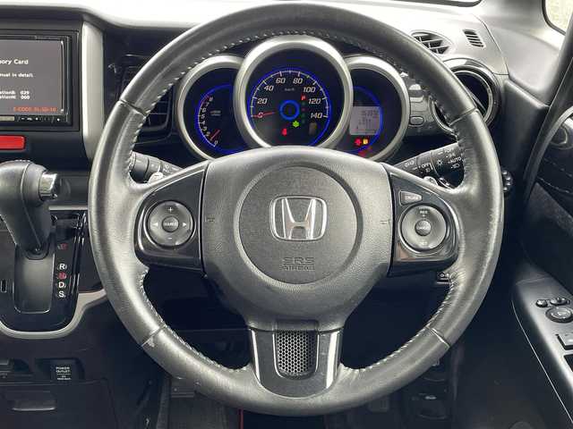 ホンダ Ｎ ＢＯＸ カスタム ターボ SSパッケージ 東京都 2013(平25)年 6.4万km プレミアムホワイトパール 登録時走行距離63972km/社外ナビ/フルセグTV/AM/FM/CD/DVD/BT/バックカメラ/両側パワースライドドア/ETC/クルーズコントロール/オートライト/HIDライト/フォグランプ/社外ドアバイザー/無限フロアマット/スペアキー/昭島店成約