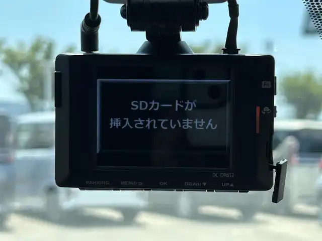 レクサス ＩＳ 300h 和歌山県 2021(令3)年 5.5万km シルバー 後期型モデル/メーカーナビ/バックカメラ/革巻きステアリング/ステアリングスイッチ/レーダークルーズコントロール/BSM/レーンキープアシスト/レクサスセーフティセンス/合皮シート/パワーシート/シートヒーター/パドルシフト/オートライト/オートハイビーム/オートワイパー
