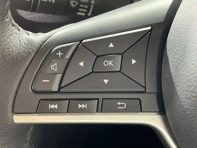 日産 セレナ e－パワー ハイウェイスター V 福岡県 2020(令2)年 2.1万km ダークメタルグレー/ダイヤモンドブラック 純正メモリナビ/全方位モニター/フルセグテレビ/純正フリップダウンモニター/4人乗り/ベッドキット/プロパイロット/ステアリングヒーター/フリップダウンモニター/両側パワースライドドア/ETC