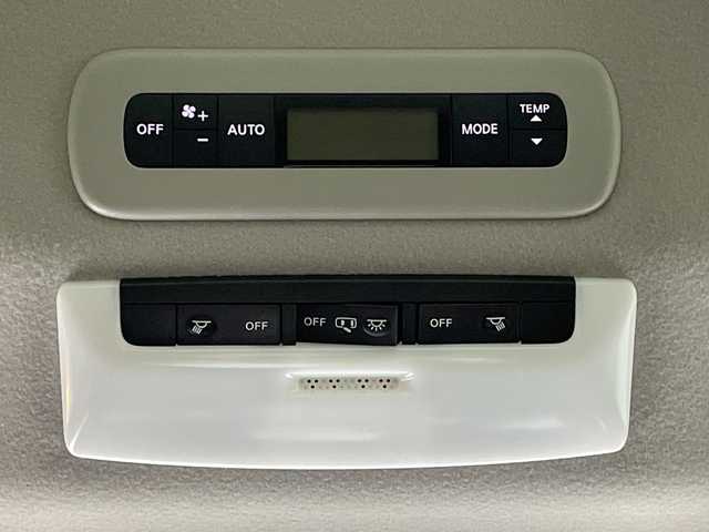 日産 セレナ e－パワー ハイウェイスター V 福岡県 2020(令2)年 2.1万km ダークメタルグレー/ダイヤモンドブラック 純正メモリナビ/全方位モニター/フルセグテレビ/純正フリップダウンモニター/4人乗り/ベッドキット/プロパイロット/ステアリングヒーター/フリップダウンモニター/両側パワースライドドア/ETC