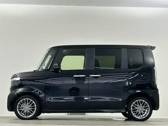 ホンダ Ｎ ＢＯＸ カスタム ターボ 福島県 2024(令6)年 0.9万km クリスタルブラックパール ワンオーナー　純正８インチＤＡ　両側電動スライドドア　シートヒーター　バックカメラ　ＬＥＤ　ヘッドライト　ハーフレザー　レーザークルーズコントロール　オートハイビーム　レーンキープ　衝突被害軽減
