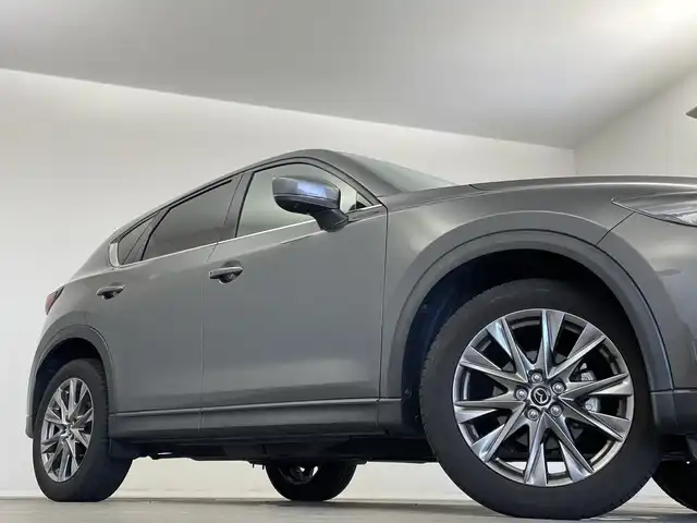 マツダ ＣＸ－５ XD エクスクルーシブモード 新潟県 2021(令3)年 5.4万km マシーングレープレミアムM マツダコネクトナビ/　フルセグTV/Bluetooth/USB/BOSEサウンドシステム/レーダークルーズコントロール/衝突被害軽減ブレーキ/レーンキープアシスト/ブラインドスポットモニター/ヘッドアップディスプレイ/パワーバックドア/前席パワーシート/レザーシート/前席シートヒーター/ステアリングヒーター/前席エアシート/前後コーナーセンサー/D席メモリーシート/パドルシフト/アイドリングストップ/横滑り防止装置/LEDヘッドライト/オートマチックハイビーム/オートライト/レザーステアリング/ステアリングスイッチ