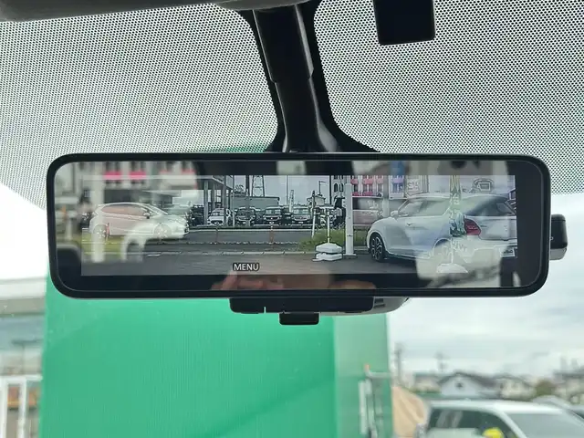 日産 セレナ e－パワー ハイウェイスター V 宮城県 2021(令3)年 7.1万km ブリリアントホワイトパール 2トーン セーフティパックA/・SRSエアバッグ（サイド/カーテン）/・インテリジェントアラウンドビューモニター/・インテリジェントルームミラー/・ふらつき警報/寒冷地仕様/・ヒーター付ドアミラー/・ステアリングヒーター/・3列目ヒーターダクト/・リアオートエアコン/・シートヒーター（運転席/助手席）/＝＝＝/インテリジェントエマージェンシーブレーキ/踏み間違い衝突防止アシスト/車線逸脱防止支援システム/車線逸脱警報/後側方衝突防止支援システム/後側方車両検知警報/後退時車両検知警報/前方衝突予測警報/標識検知機能/プロパイロット/純正フリップダウンモニター/純正10インチナビ/・CD/DVD/・Blu-ray/・Bluetooth/・フルセグTV/ビルトインETC/ドライブレコーダー/ハンズフリーパワースライドドア（両側）/革巻きステアリング/電動パーキングブレーキ/ブレーキホールド/アダプティブLEDヘッドランプ/スマートキー＆プッシュスタート/電動格納ミラー/純正15インチAW/純正フロアマット