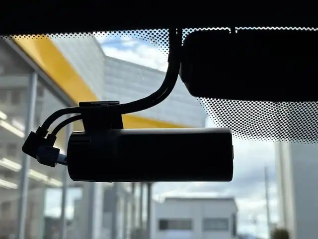 ＢＭＷ Ｘ１ sDrive 18i Mスポーツ 三重県 2018(平30)年 7.7万km アルピンホワイトⅢ ♪車検 令和9年3月29日迄/♪ターボ/インテリジェントセーフティ/パワーバックドア(ハンズフリー機能)/スマートキー×2/プッシュスタート/純正メーカーナビ/・CD・USB・DTV/・DVD再生/・Bluetoothオーディオ/・バックカメラ/コーナーセンサー/前後ドライブレコーダー/前席シートヒーター/アイドリングストップ/ルーフレール/純正18インチAW/LEDヘッドライト/フォグライト/リアフォグライト /オートライト/ウィンカーミラー/電格ミラー/革巻ステアリング/ステアリングスイッチ/スモークフィルム/フロアマット/ETC/サイド/カーテンエアバック