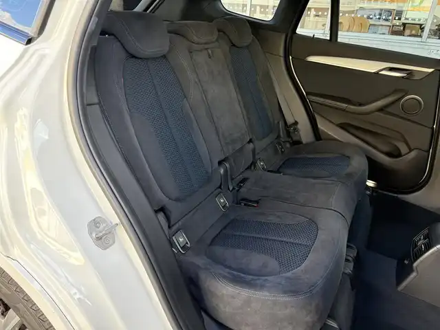 ＢＭＷ Ｘ１ sDrive 18i Mスポーツ 三重県 2018(平30)年 7.7万km アルピンホワイトⅢ ♪車検 令和9年3月29日迄/♪ターボ/インテリジェントセーフティ/パワーバックドア(ハンズフリー機能)/スマートキー×2/プッシュスタート/純正メーカーナビ/・CD・USB・DTV/・DVD再生/・Bluetoothオーディオ/・バックカメラ/コーナーセンサー/前後ドライブレコーダー/前席シートヒーター/アイドリングストップ/ルーフレール/純正18インチAW/LEDヘッドライト/フォグライト/リアフォグライト /オートライト/ウィンカーミラー/電格ミラー/革巻ステアリング/ステアリングスイッチ/スモークフィルム/フロアマット/ETC/サイド/カーテンエアバック