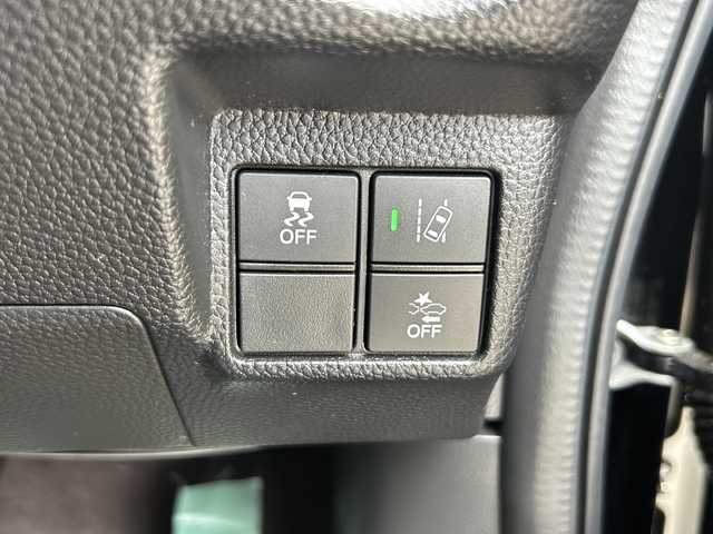 ホンダ Ｎ ＢＯＸ カスタム G L ホンダセンシング 静岡県 2017(平29)年 9.1万km クリスタルブラックパール 社外メモリナビ/・CD/・DVD/・フルセグＴＶ/・Bluetooth/・AM/・FM/主要装備/・衝突軽減/・レーンキープ/・追従クルコン/・バックカメラ/・ビルトインＥＴＣ/・ドラレコ前後/・ステリモ/・純正アルミホイール/・純正フロアマット/・キセノンヘッドライト/・オートライト/・オートハイビーム/・フォグランプ/・スマートキー/・プッシュスタート