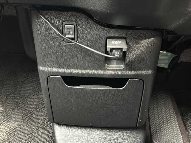 ホンダ Ｎ ＢＯＸ カスタム G L ホンダセンシング 静岡県 2017(平29)年 9.1万km クリスタルブラックパール 社外メモリナビ/・CD/・DVD/・フルセグＴＶ/・Bluetooth/・AM/・FM/主要装備/・衝突軽減/・レーンキープ/・追従クルコン/・バックカメラ/・ビルトインＥＴＣ/・ドラレコ前後/・ステリモ/・純正アルミホイール/・純正フロアマット/・キセノンヘッドライト/・オートライト/・オートハイビーム/・フォグランプ/・スマートキー/・プッシュスタート