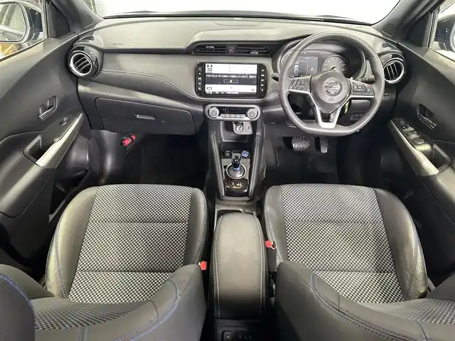 日産 キックス X 岐阜県 2021(令3)年 3.9万km ピュアブラック ワンオーナー/プロパイロット/アラウンドビューモニター/デジタルインナーミラー/ドライブレコーダー連動純正SDナビ/-BT/フルセグTV/CD/DVD/電動パーキングブレーキ/ブレーキホールド/LEDライト/ステアリングスイッチ/ハーフレザーシート/取扱説明書/保証書/記録簿/スマートキー2/ETC