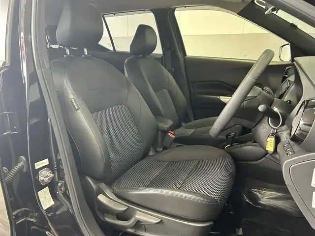 日産 キックス X 岐阜県 2021(令3)年 3.9万km ピュアブラック ワンオーナー/プロパイロット/アラウンドビューモニター/デジタルインナーミラー/ドライブレコーダー連動純正SDナビ/-BT/フルセグTV/CD/DVD/電動パーキングブレーキ/ブレーキホールド/LEDライト/ステアリングスイッチ/ハーフレザーシート/取扱説明書/保証書/記録簿/スマートキー2/ETC