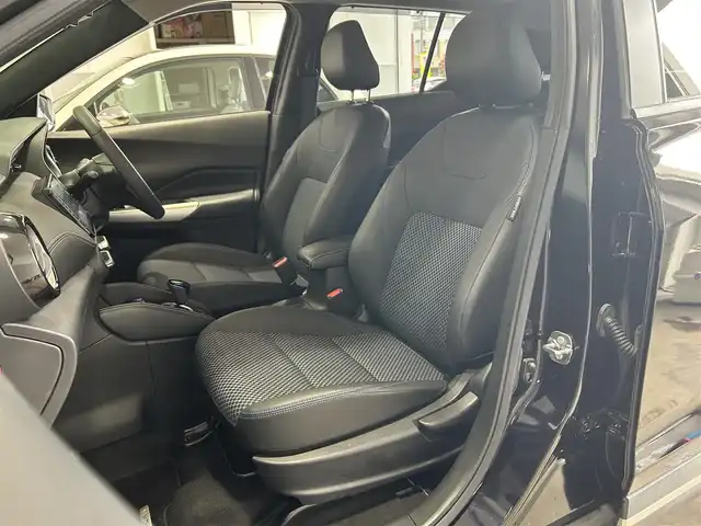 日産 キックス X 岐阜県 2021(令3)年 3.9万km ピュアブラック ワンオーナー/プロパイロット/アラウンドビューモニター/デジタルインナーミラー/ドライブレコーダー連動純正SDナビ/-BT/フルセグTV/CD/DVD/電動パーキングブレーキ/ブレーキホールド/LEDライト/ステアリングスイッチ/ハーフレザーシート/取扱説明書/保証書/記録簿/スマートキー2/ETC