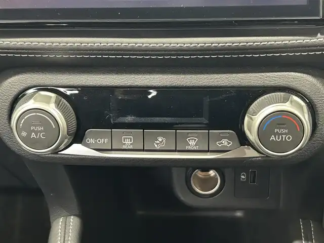 日産 キックス X 岐阜県 2021(令3)年 3.9万km ピュアブラック ワンオーナー/プロパイロット/アラウンドビューモニター/デジタルインナーミラー/ドライブレコーダー連動純正SDナビ/-BT/フルセグTV/CD/DVD/電動パーキングブレーキ/ブレーキホールド/LEDライト/ステアリングスイッチ/ハーフレザーシート/取扱説明書/保証書/記録簿/スマートキー2/ETC