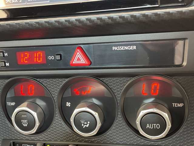 トヨタ ８６ GT リミテッド 愛知県 2015(平27)年 3.6万km アズライトブルー 純正ナビ/シートヒーター/ハーフレザー/純正アルミホイール/ＥＴＣ/パドルシフト/オートライト/革巻きステアリング/ＥＴＣ/クルーズコントロール/スマートキー/プッシュスタート