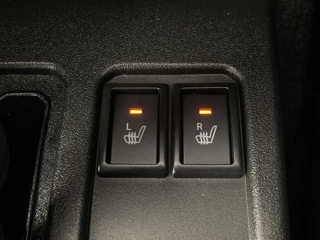 スズキ ジムニー XC 埼玉県 2023(令5)年 1.1万km キネティックイエロー/ブラックトップ2トーン 純正8インチナビ/　(Bluetooth/USB/iPod/CD/DVD/FM/AM)/フルセグテレビ/バックカメラ/ビルトインETC2.0/純正ナビ連動前後ドライブレコーダー/クルーズコントロール/衝突被害軽減ブレーキ/車線逸脱警報/シートヒーター/ヒーテッドドアミラー/オートLEDライト/純正16インチアルミホイール